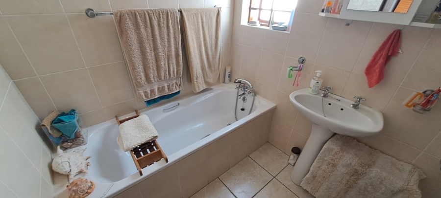 3 Bedroom Property for Sale in Laaiplek Western Cape